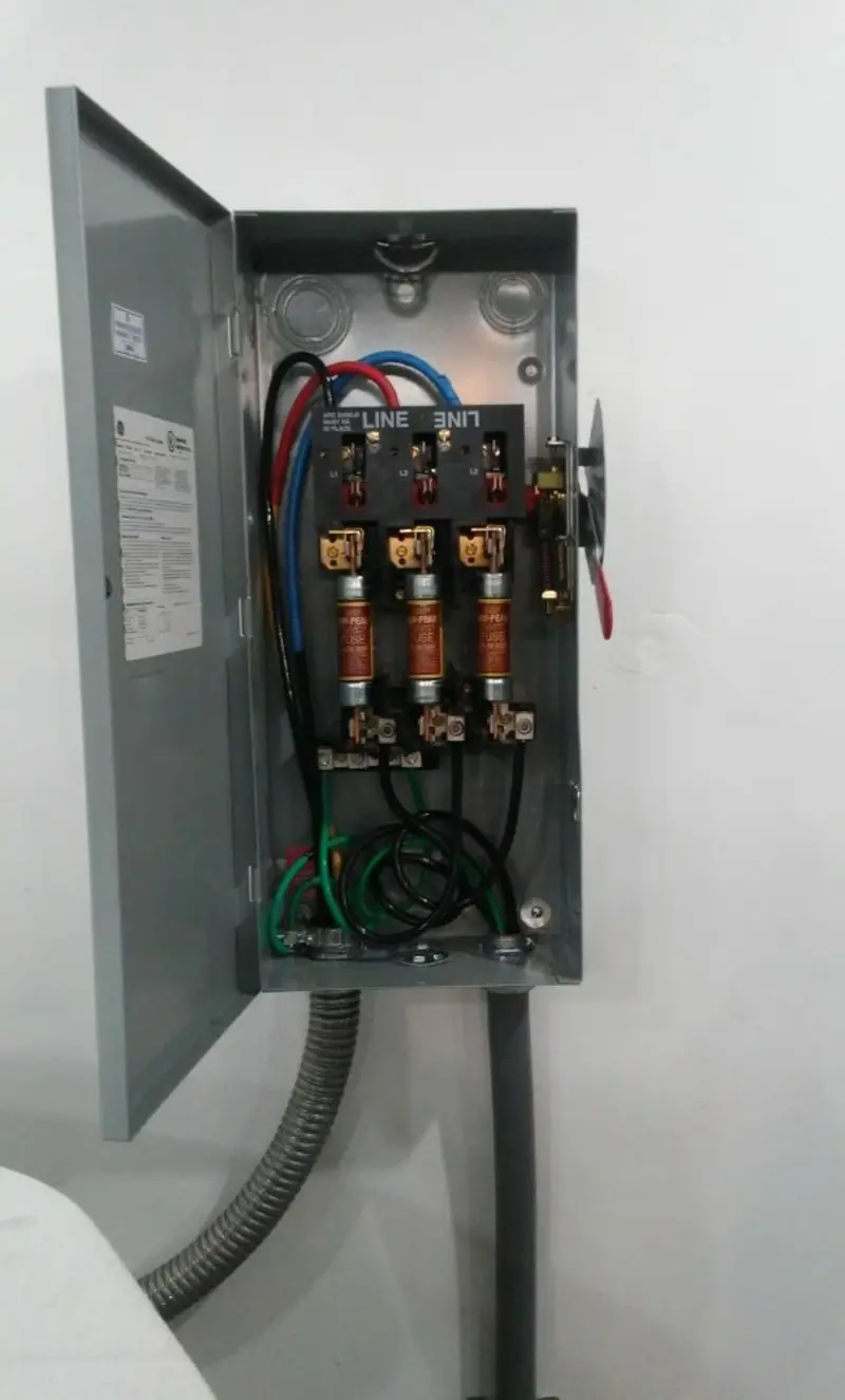 Three-phase disconnect switch installed for Electrical Wiring & Rewiring in Festus